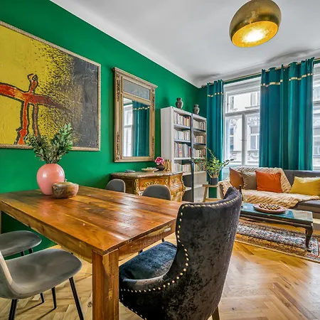 דירה Charming 2 Bedrooms Odboru 5